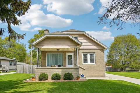 Photo of 2670 4 1/2 Mile Road, Racine, WI 53402 (MLS # 2022284)