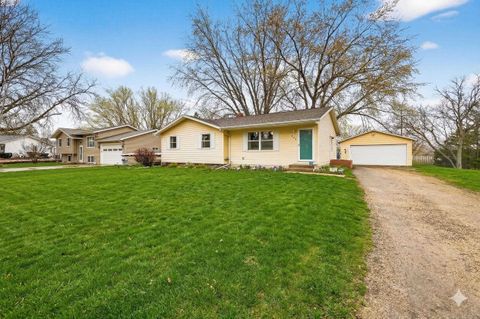 Photo of 209 Midvale Drive, Marshall, WI 53559 (MLS # 2019482)