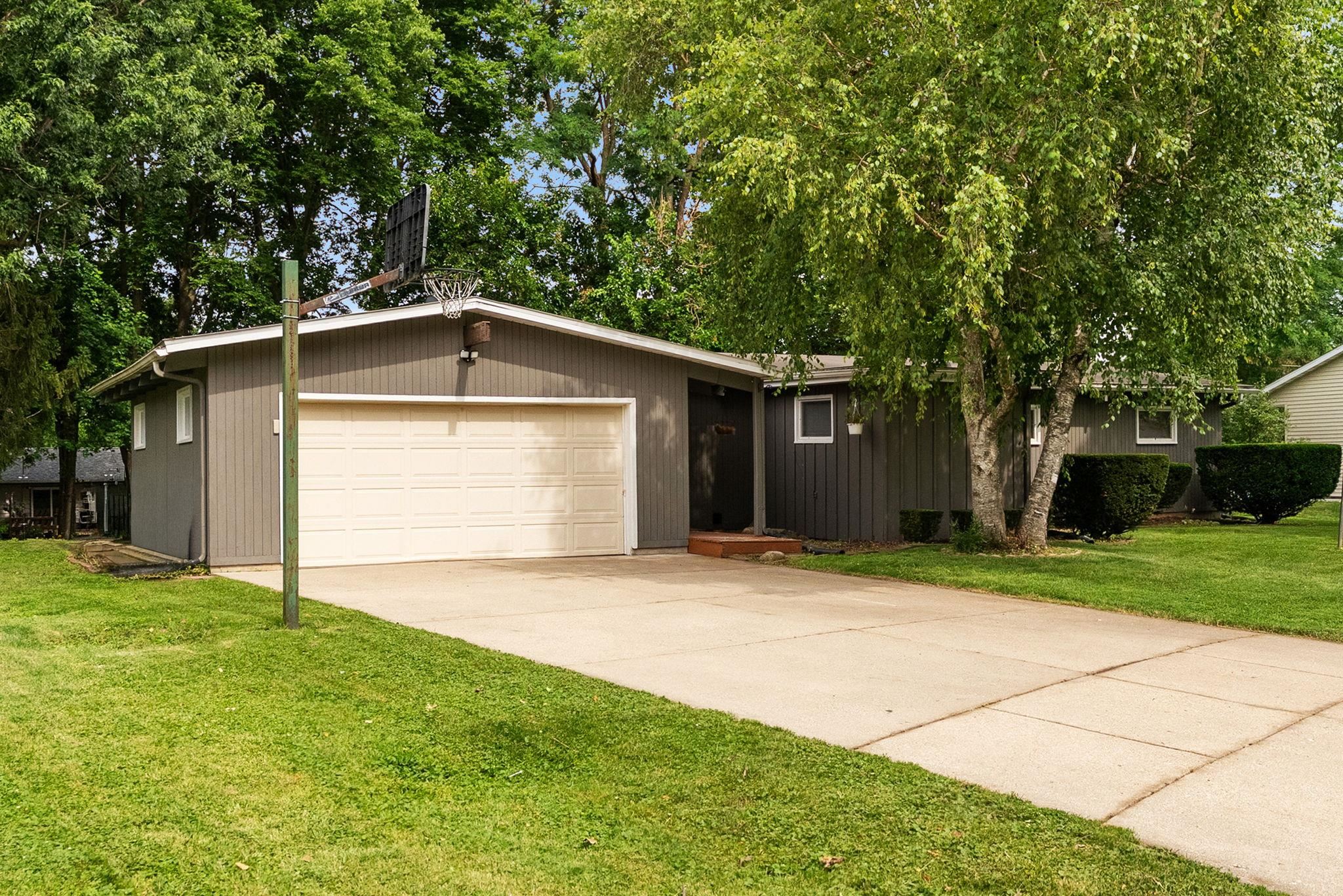 618 N Willard Avenue