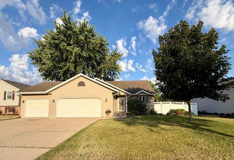 Photo of 3210 Thornton Drive, Janesville, WI 53548 (MLS # 2024555)