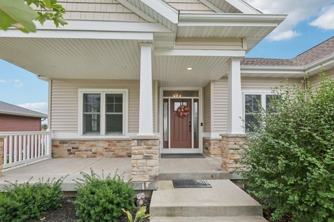 Photo of 2109 Korgen Drive, Stoughton, WI 53589 (MLS # 2014841)