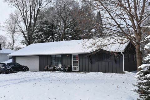 Photo of N8610 Arcade Glen Road, Ripon, WI 54971 (MLS # 2013221)