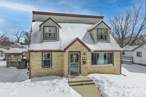Photo of 518 Church Street, Wisconsin Dells, WI 53965 (MLS # 2018804)