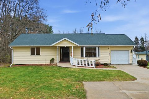 Photo of 305 Mack Drive 9 #9, Reedsburg, WI 53959 (MLS # 2012880)