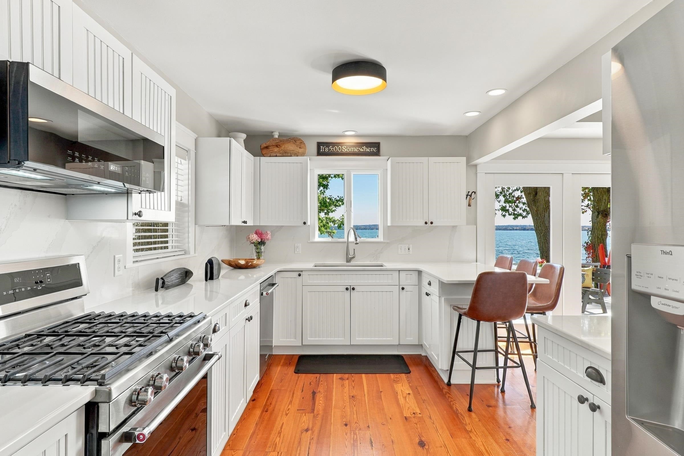 N4854 N Lakeshore Drive