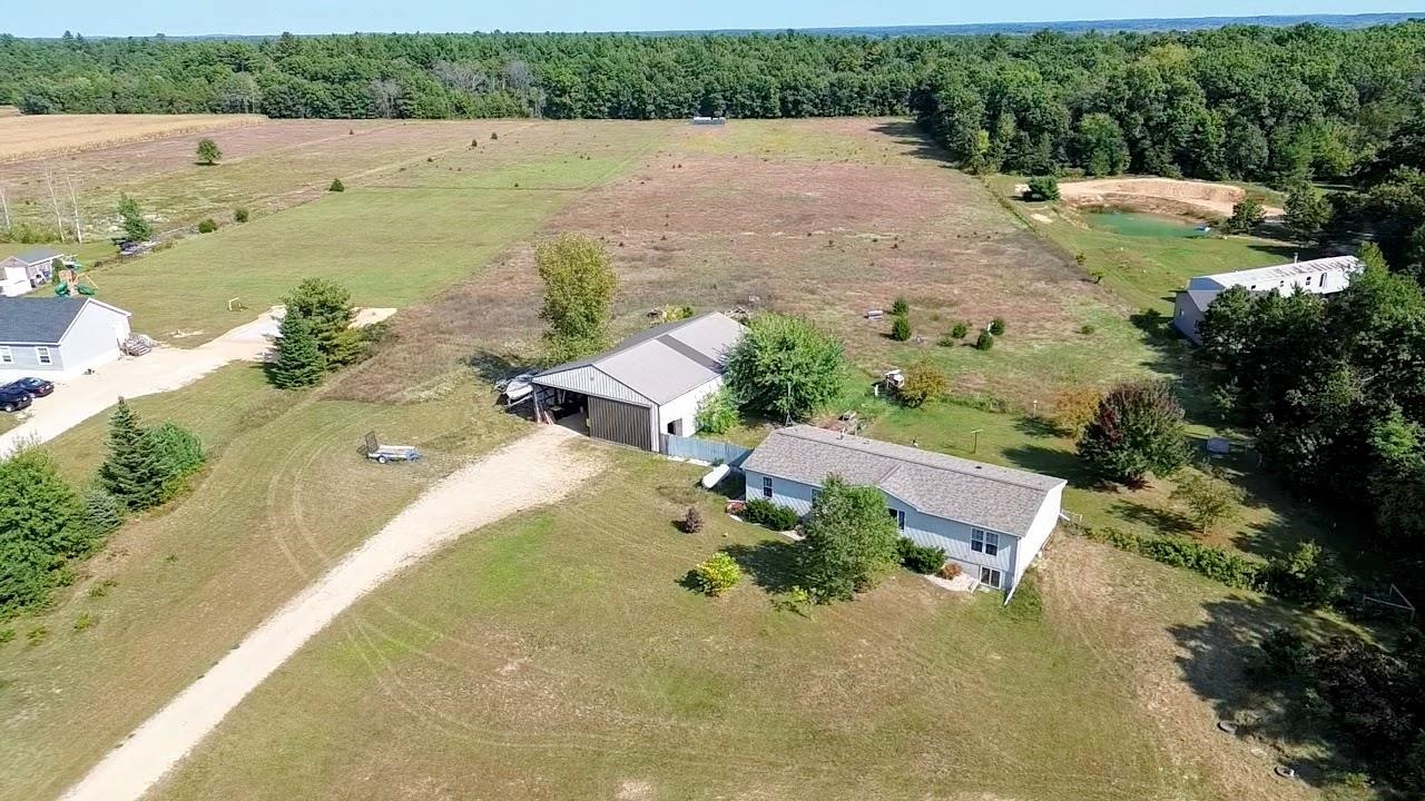 Lyndon Station, Wisconsin 53944, United States, 3 Bedrooms Bedrooms, ,2 BathroomsBathrooms,Residential,Active,212107