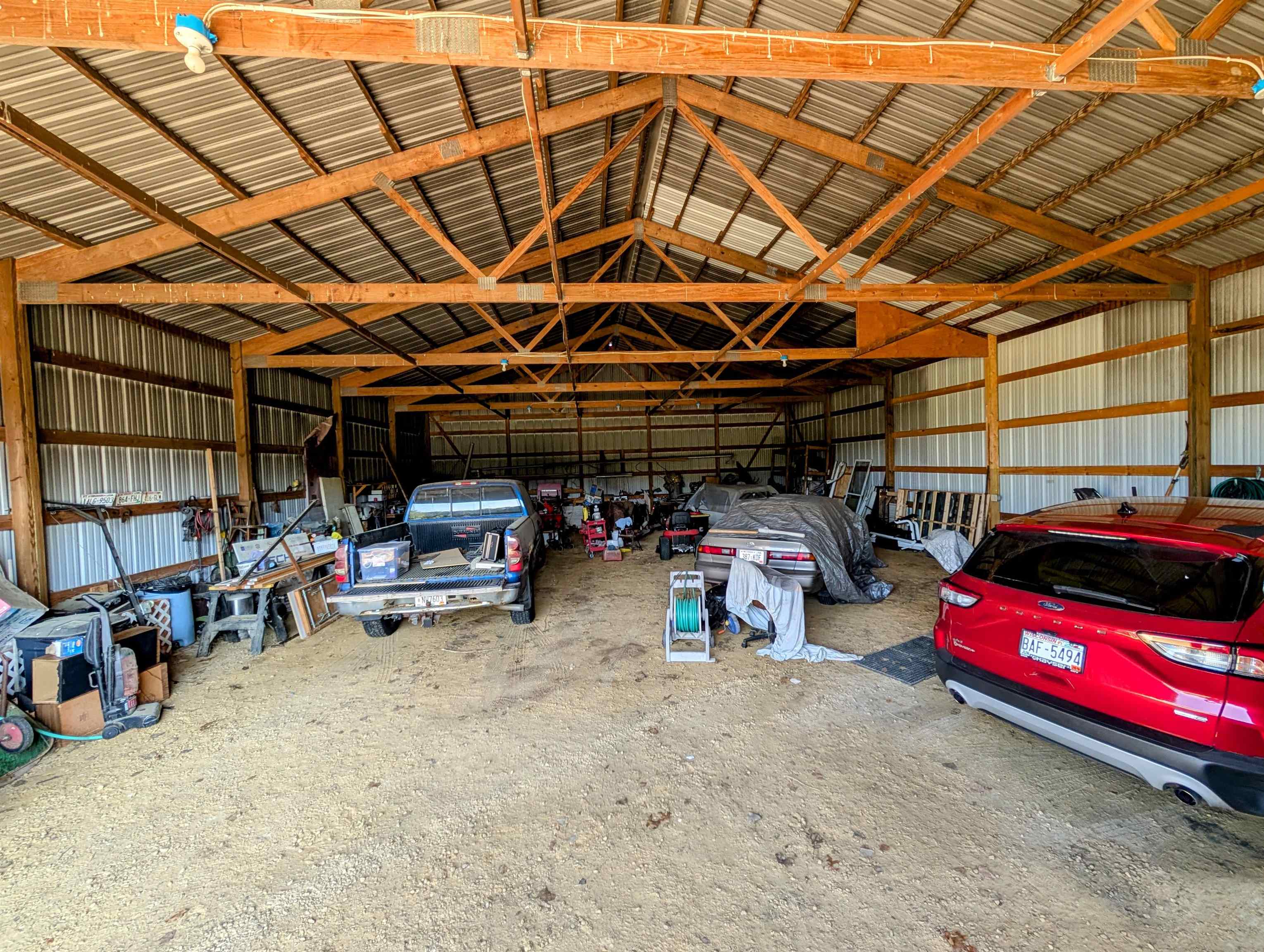 Lyndon Station, Wisconsin 53944, United States, 3 Bedrooms Bedrooms, ,2 BathroomsBathrooms,Residential,Active,212107