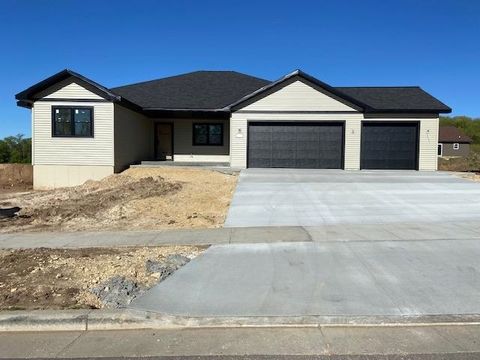Photo of 321 Roosevelt Street, Baraboo, WI 53913 (MLS # 2023144)