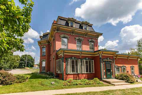 Photo of 401 S Iowa Street, Dodgeville, WI 53533 (MLS # 2029259)