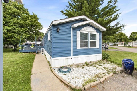 Photo of 109 Deer Path Trail, Baraboo, WI 53913 (MLS # 2026860)