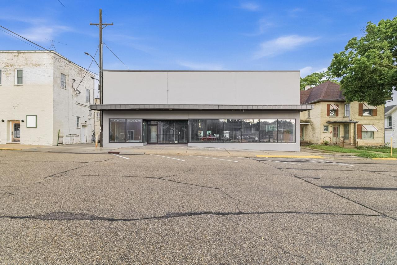 Photo 1 of 14 — 107 S Third Street, Delavan, WI 53115