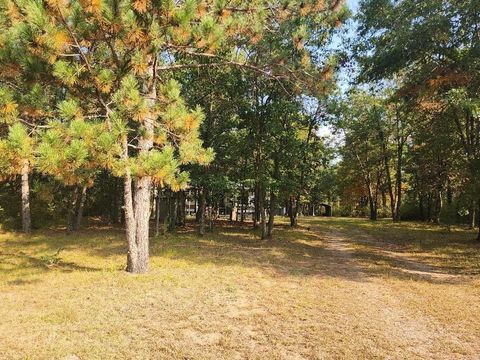 Tiny photo for 996 Blackhawk Court, Hancock, WI 54943 (MLS # 2009363)
