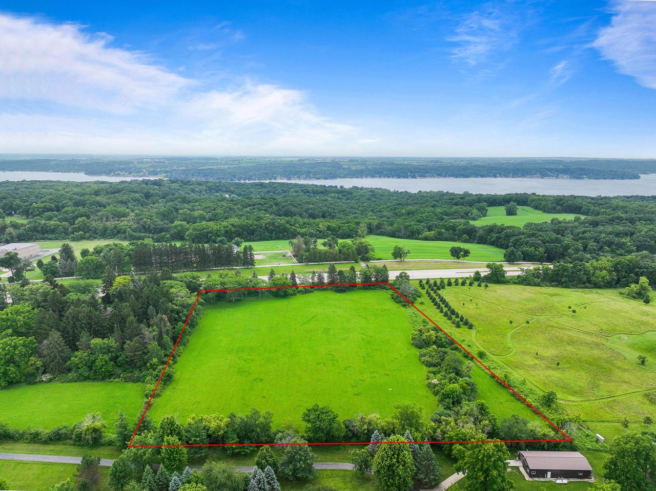 Photo 1 of 16 — W3748 HIGHWAY 50, Lake Geneva, WI 53147