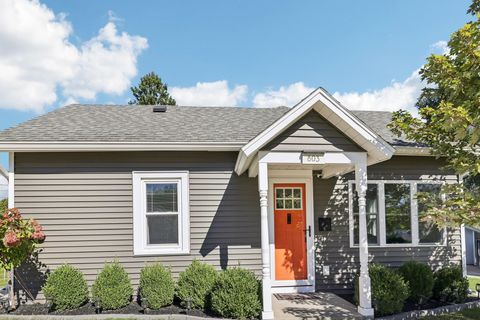Photo of 803 W Franklin Street, Portage, WI 53901 (MLS # 2010518)