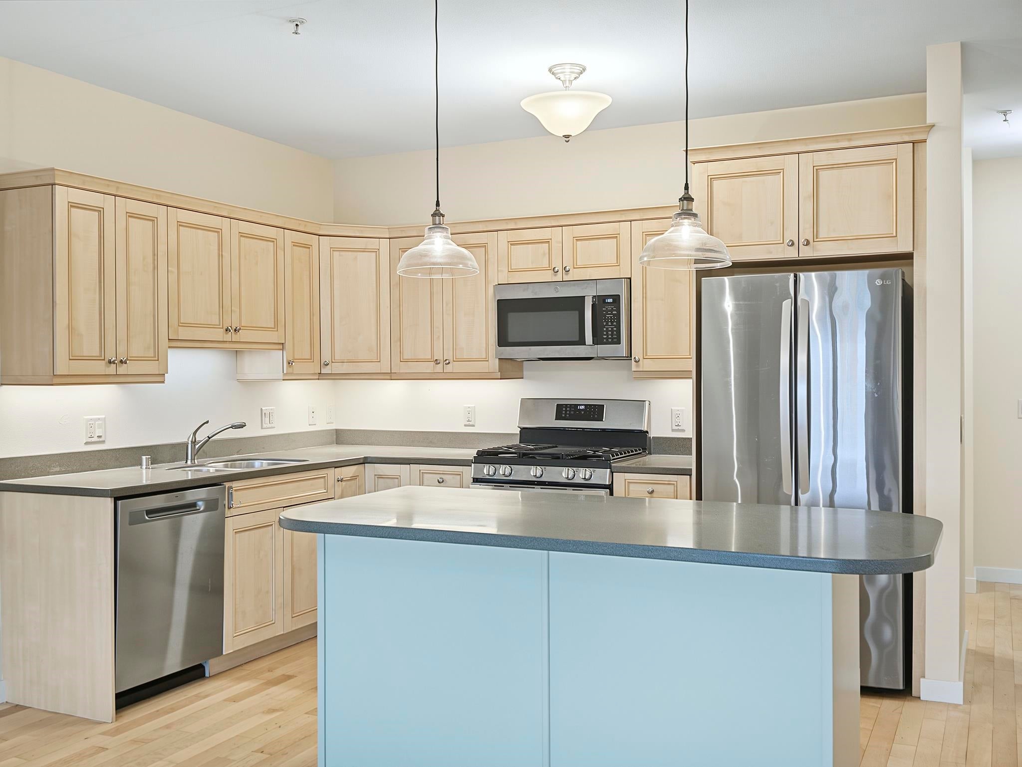 555 S Midvale Boulevard 321