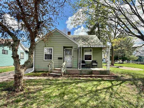 Photo of 2046 E Gorton Street, Beloit, WI 53511 (MLS # 2021222)