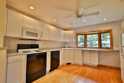 Tiny photo for 713 Redland Drive, Madison, WI 53714 (MLS # 2012565)