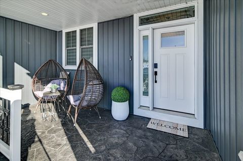 Photo of 816 Damascus Trail, Cottage Grove, WI 53527 (MLS # 2019182)