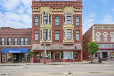 Photo of 130/134/138 N Iowa Street, Dodgeville, WI 53533 (MLS # 2032658)
