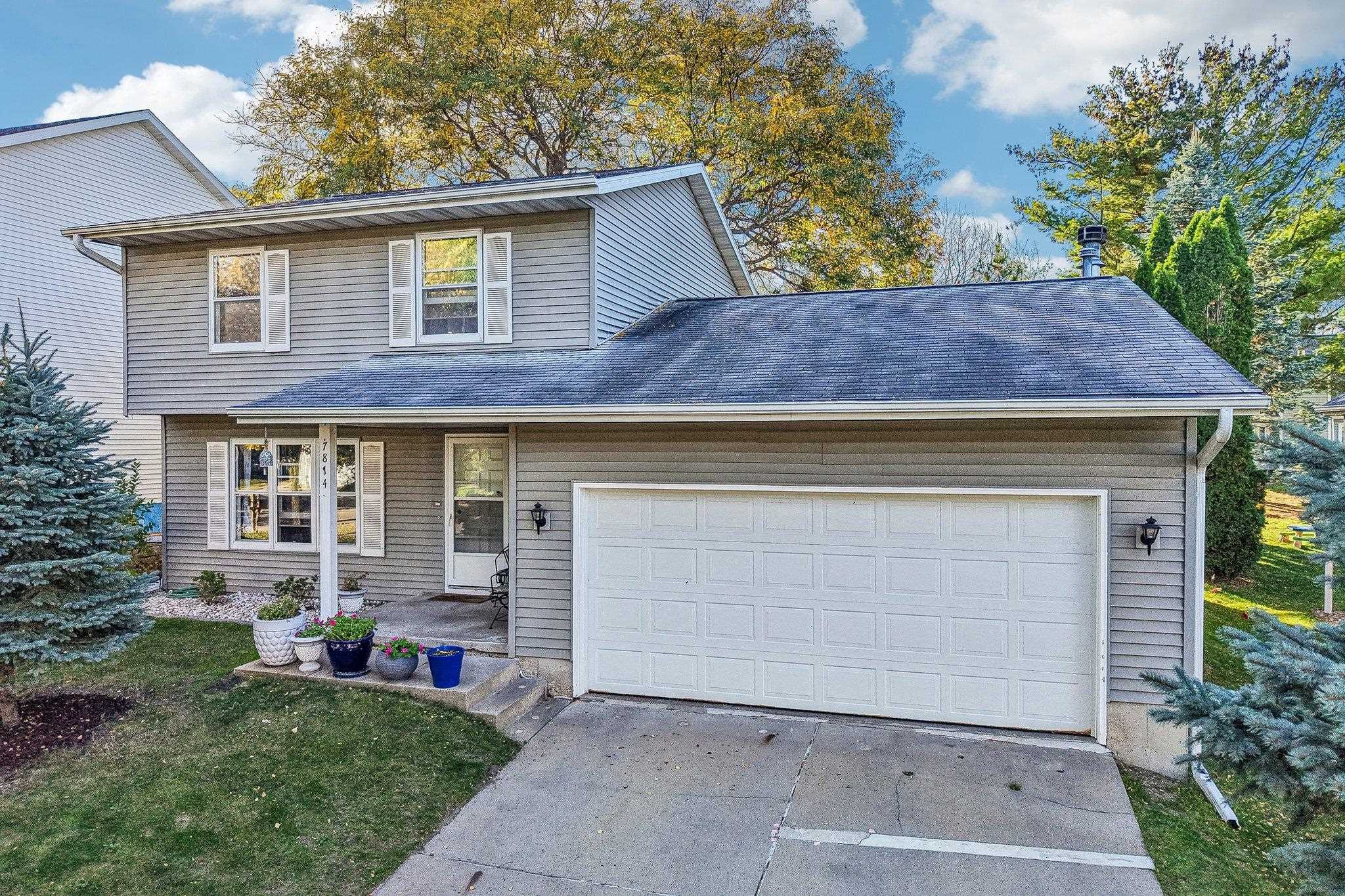 7814 E Oakbrook Circle
