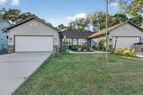 Photo of 1010 N Thompson Drive, Madison, WI 53704 (MLS # 2009906)