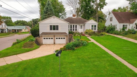 Photo of 600 Tremont Street, Mauston, WI 53948 (MLS # 2033076)