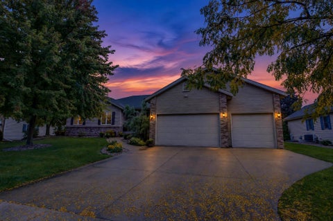 Photo of 719 Weald Bridge Road, Cottage Grove, WI 53527 (MLS # 2033907)