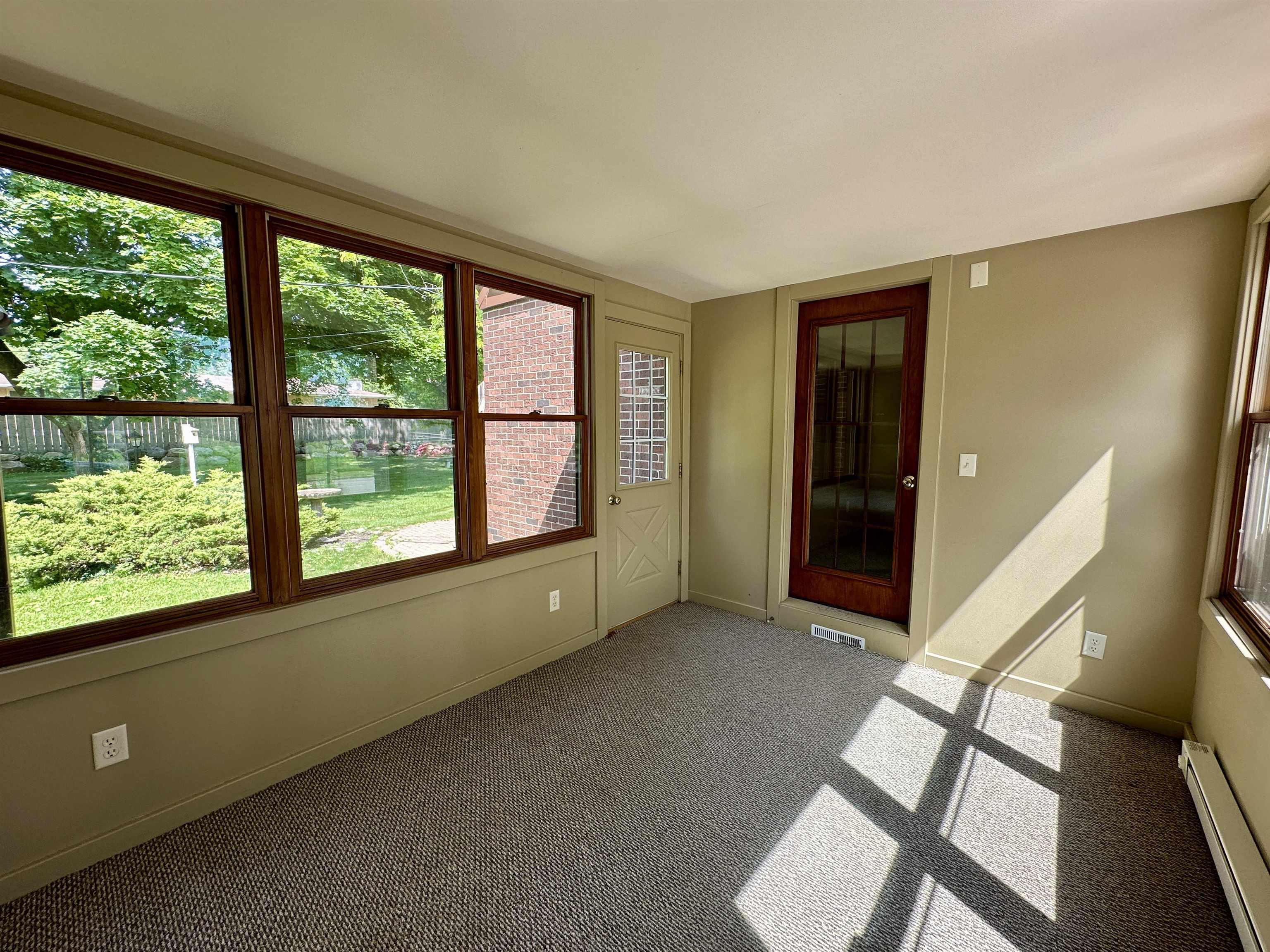 Stoughton, Wisconsin 53589, United States, 4 Bedrooms Bedrooms, ,2 BathroomsBathrooms,Residential,Active,154006