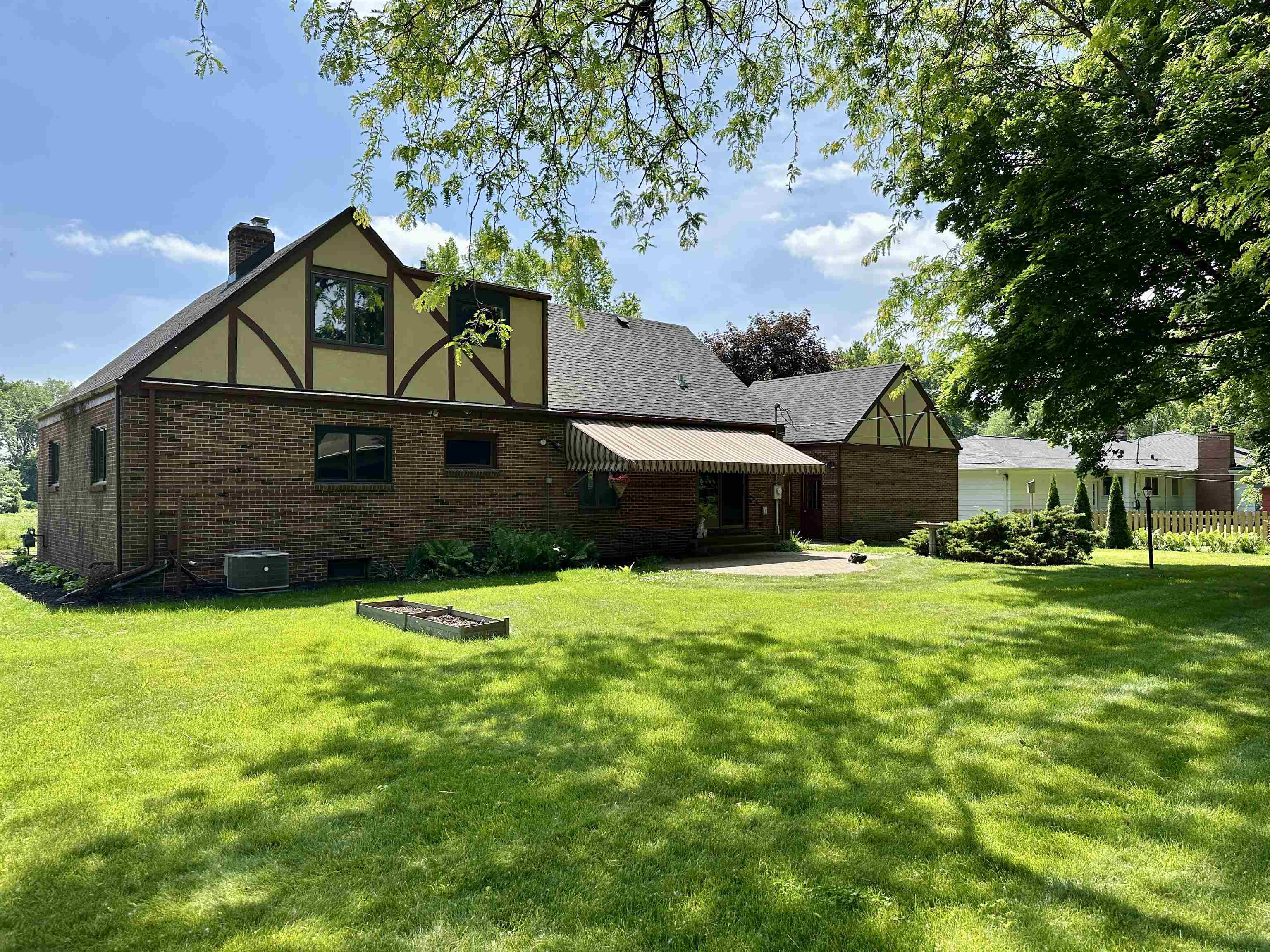 Stoughton, Wisconsin 53589, United States, 4 Bedrooms Bedrooms, ,2 BathroomsBathrooms,Residential,Active,154006