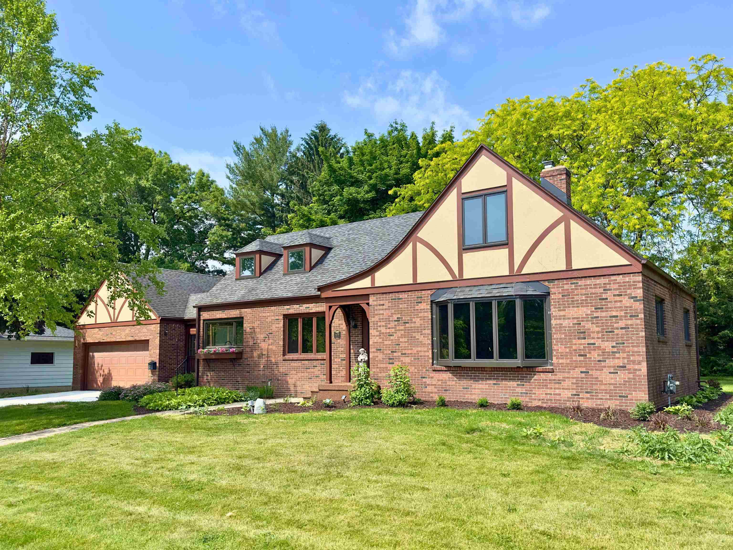 Stoughton, Wisconsin 53589, United States, 4 Bedrooms Bedrooms, ,2 BathroomsBathrooms,Residential,Active,154006