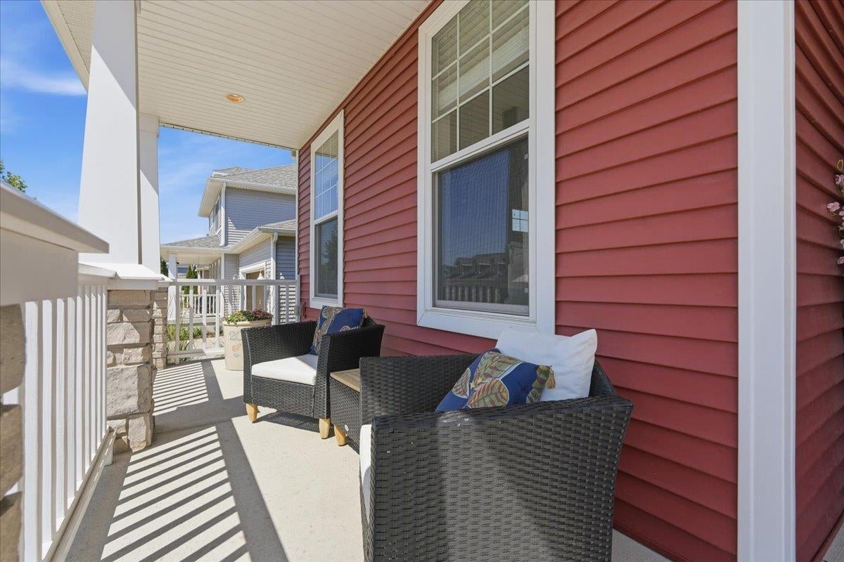 1817 Red Fern Lane