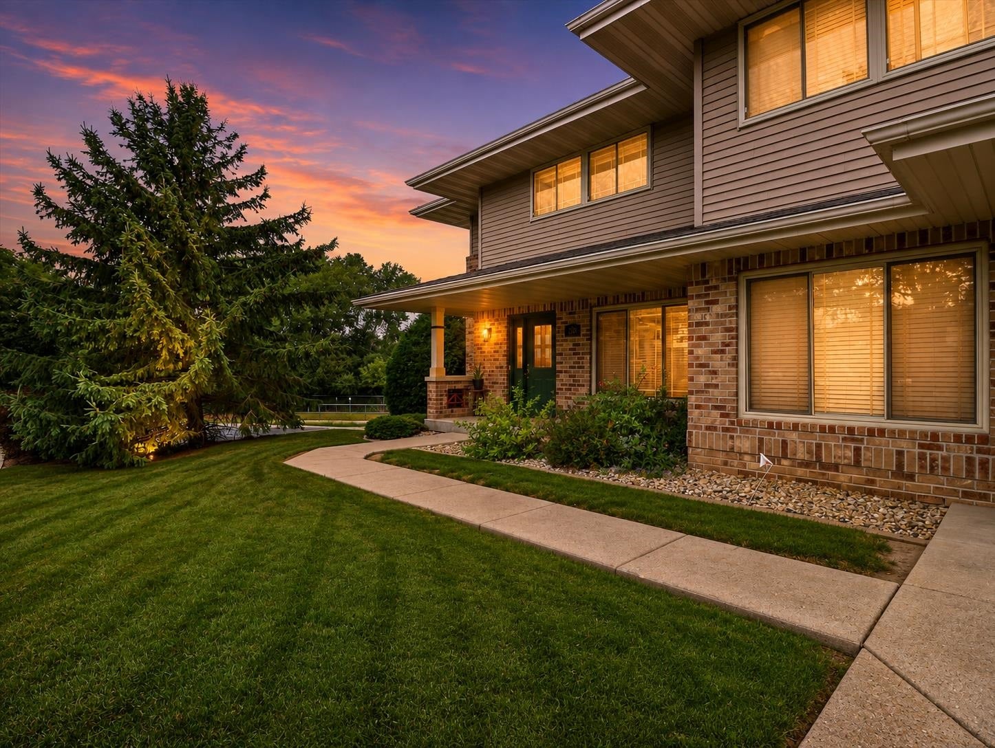 120 Meadowside Drive