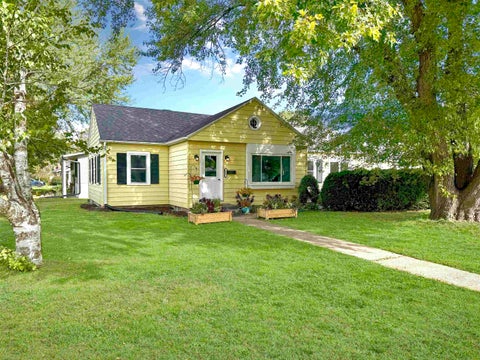 Photo of 903 E Webster Street, Prairie du Chien, WI 53821 (MLS # 2034953)