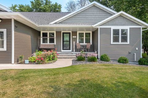 Tiny photo for 155 Washington Street, Winneconne, WI 54986 (MLS # 2006036)