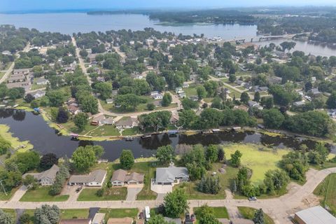 Tiny photo for 155 Washington Street, Winneconne, WI 54986 (MLS # 2006036)