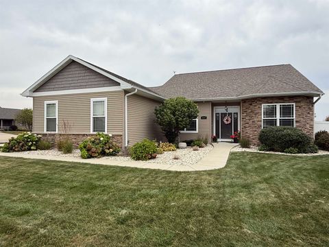 Photo of 407 Rimrock Road, Janesville, WI 53548 (MLS # 2009189)