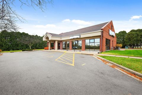 Tiny photo for 550 Broadway Drive, Sun Prairie, WI 53590 (MLS # 2012665)