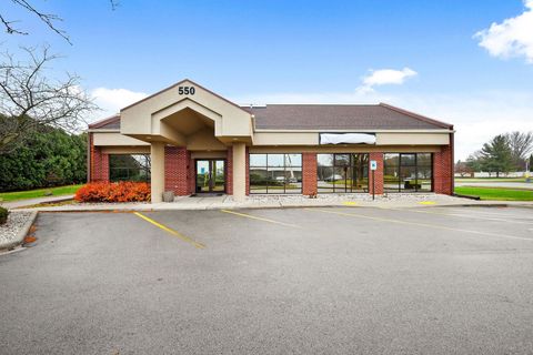 Photo of 550 Broadway Drive, Sun Prairie, WI 53590 (MLS # 2012665)