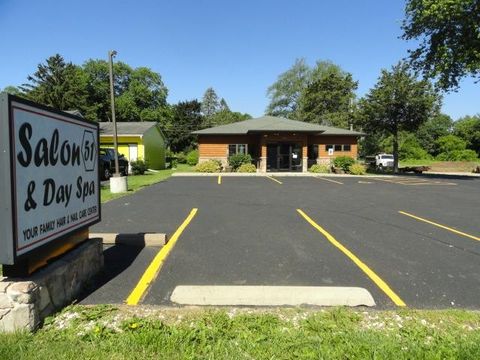 Photo of 2626 New Pinery Road, Portage, WI 53901 (MLS # 1938092)