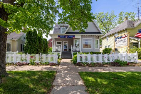 Photo of 312 Washington Avenue, Wisconsin Dells, WI 53965 (MLS # 2024137)