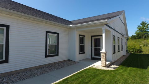 Photo of 3835 Tanglewood Place, Janesville, WI 53546 (MLS # 2031531)