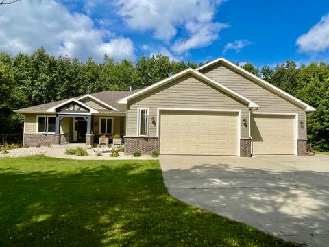 Photo of 9426 N Raven Court, Milton, WI 53563 (MLS # 2008106)