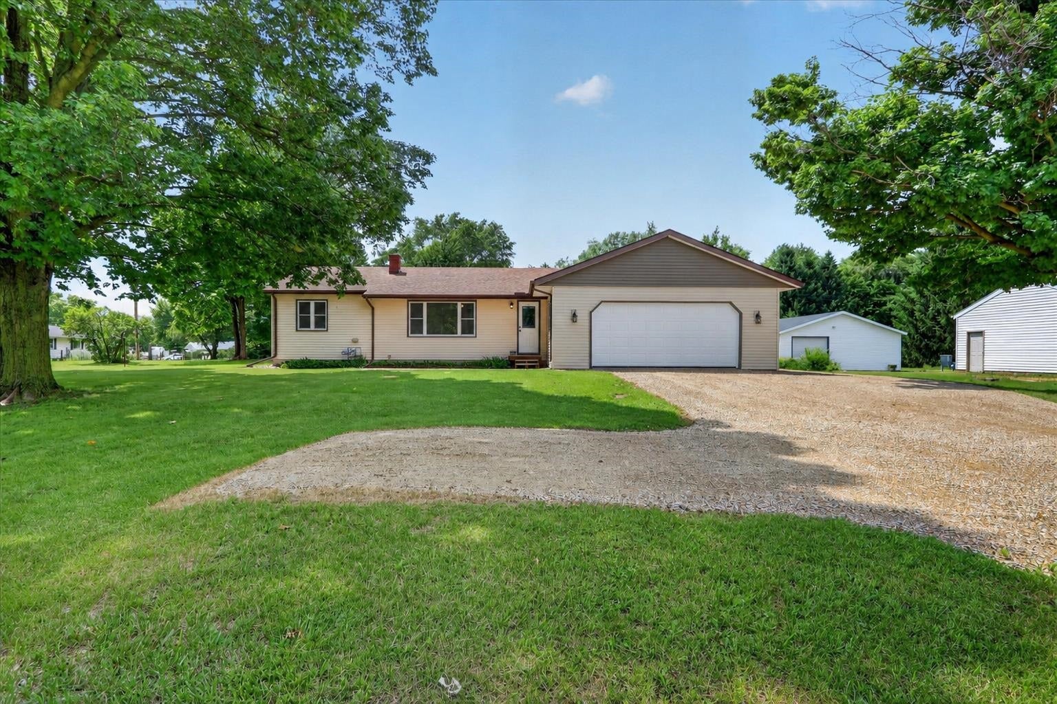 N2751 County Road GG - Photo 2