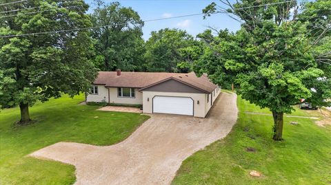 Photo of N2751 County Road GG, Brodhead, WI 53520 (MLS # 2026720)