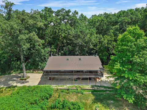 Photo of 8626-8628 Green Street, Verona, WI 53593 (MLS # 2029146)