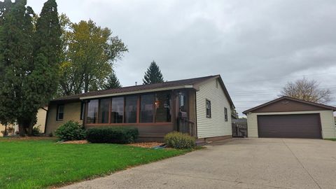 Photo of 1607 Tamarack Lane, Janesville, WI 53545 (MLS # 2011186)