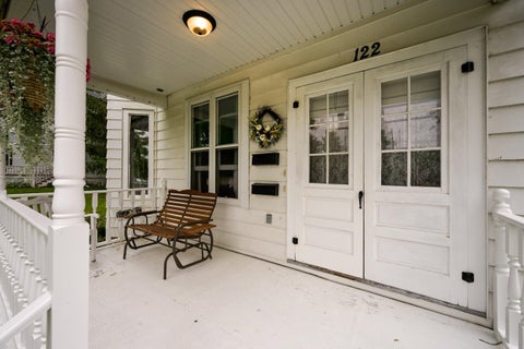 Property photo of 122 N 2nd Street, Mount Horeb, WI 53572