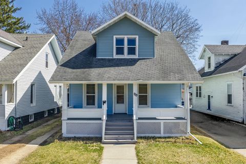 Photo of 233 S Locust Street, Reedsburg, WI 53959 (MLS # 2019746)