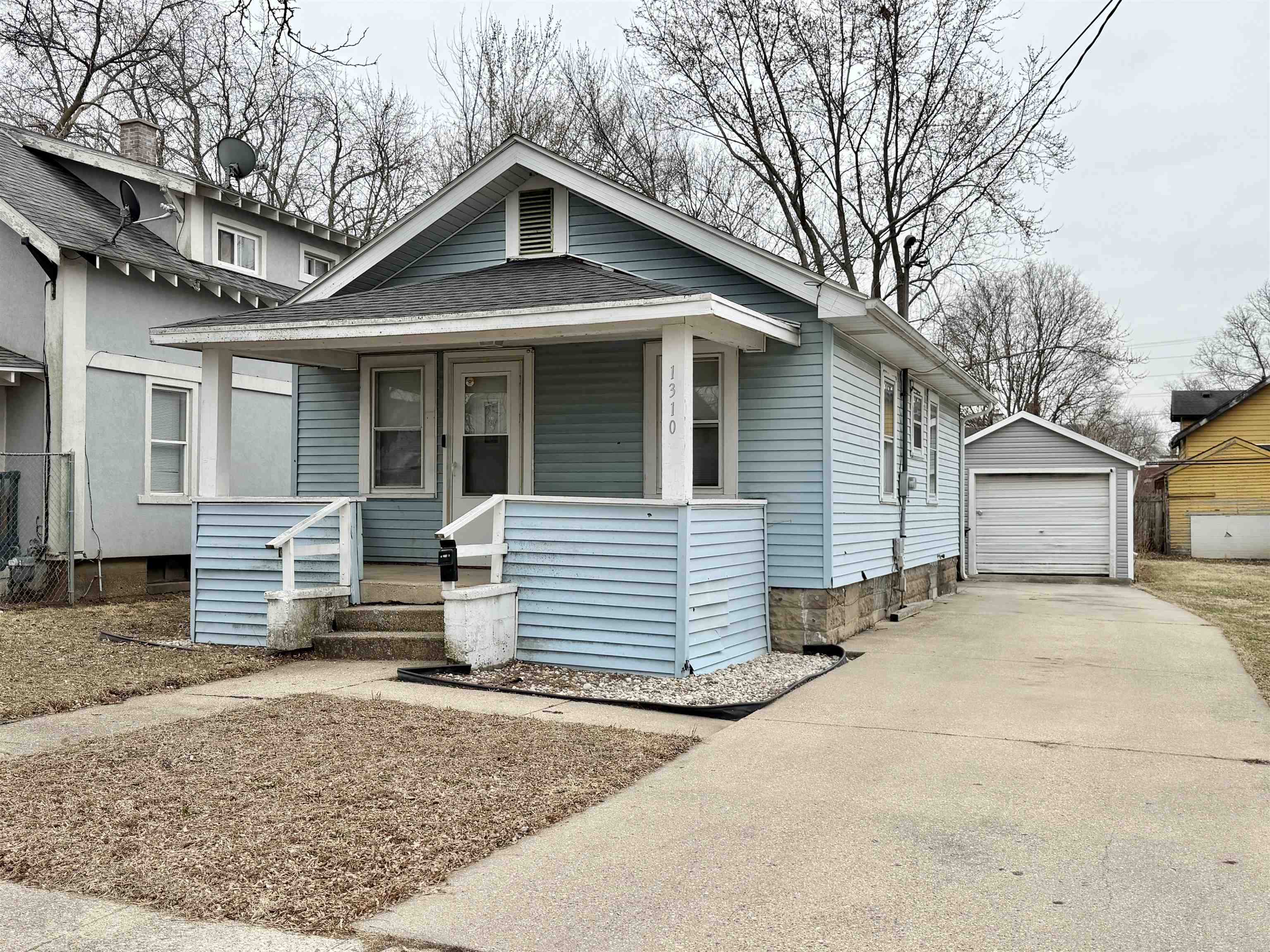 1310 Randall Street - Photo 2