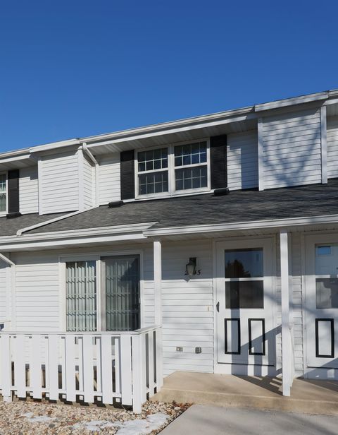 Photo of 2545 N Lexington Drive, Janesville, WI 53545 (MLS # 2014466)